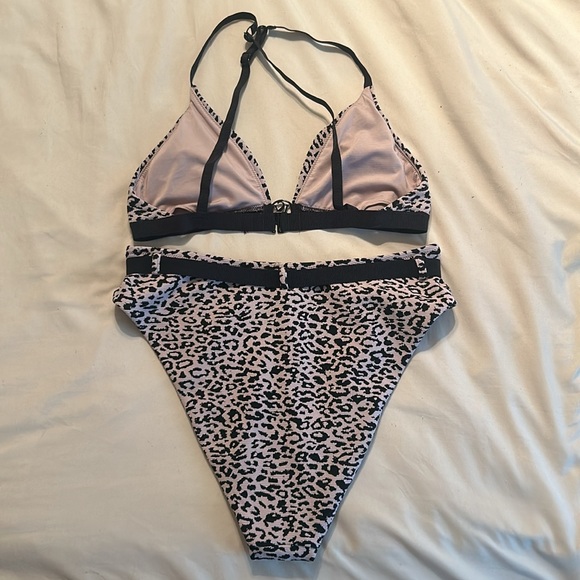 Victoria’s Secret Cheeky Bikini - Picture 2 of 3